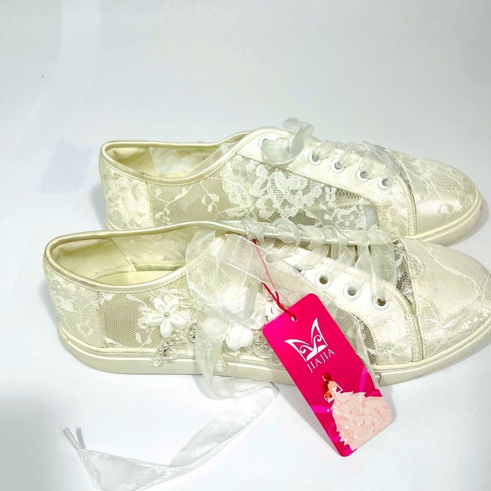 JIAJIA 8835 Wedding Shoes Bridal Sneakers Flats Bride Tennis Shoes Lace Sneakers